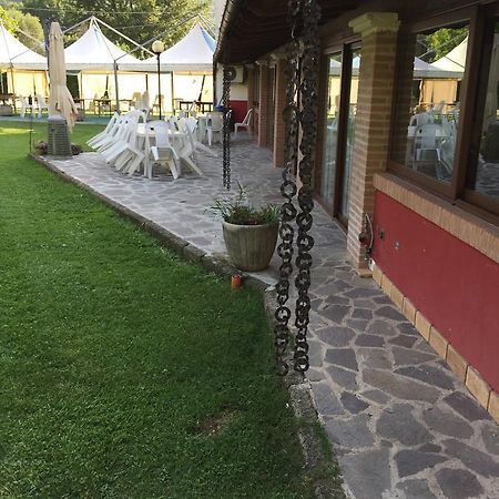 Hotel River Civitella Roveto Екстер'єр фото