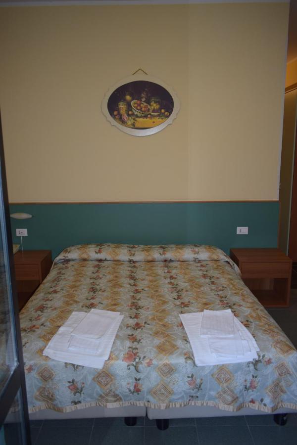 Hotel River Civitella Roveto Екстер'єр фото