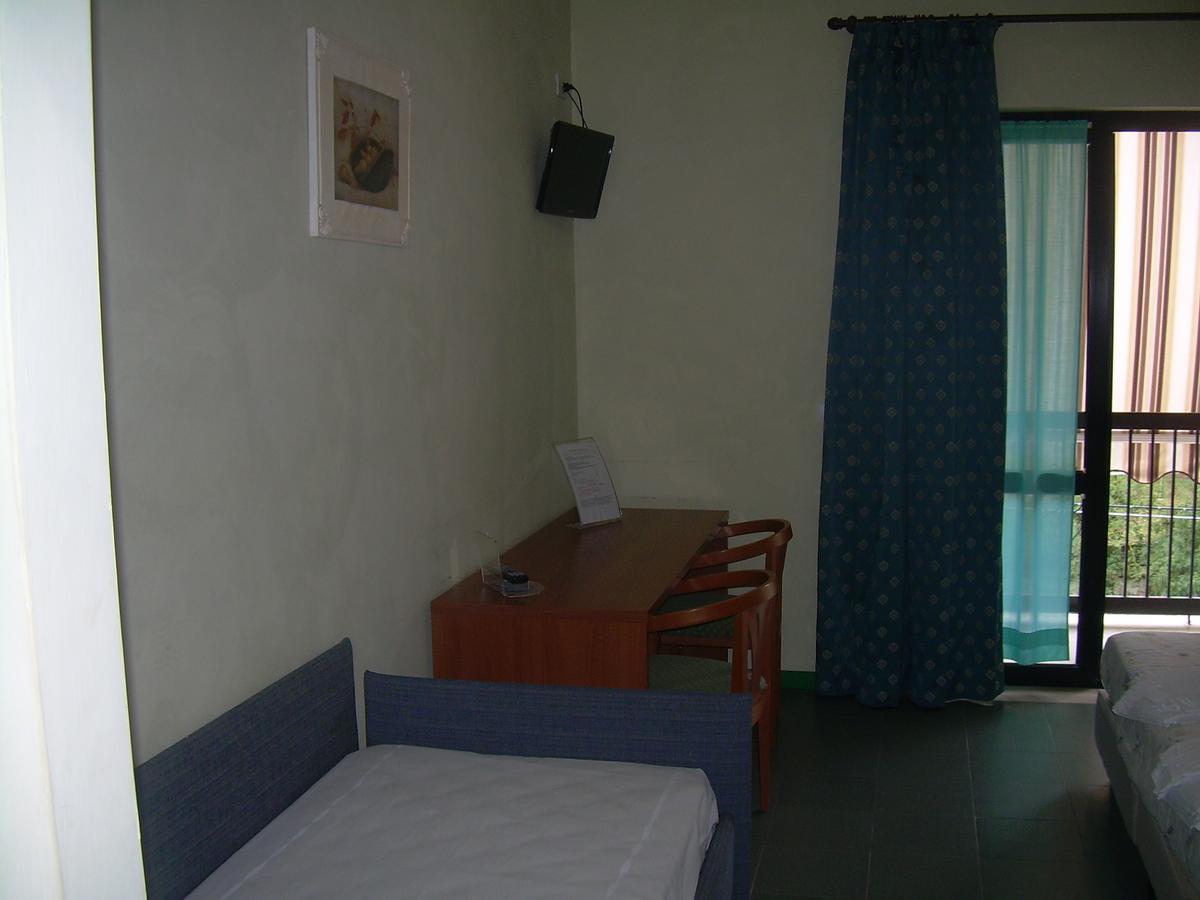 Hotel River Civitella Roveto Екстер'єр фото