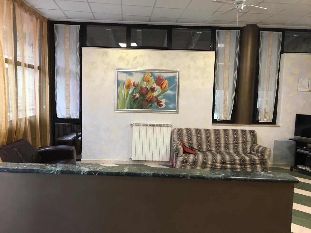 Hotel River Civitella Roveto Екстер'єр фото