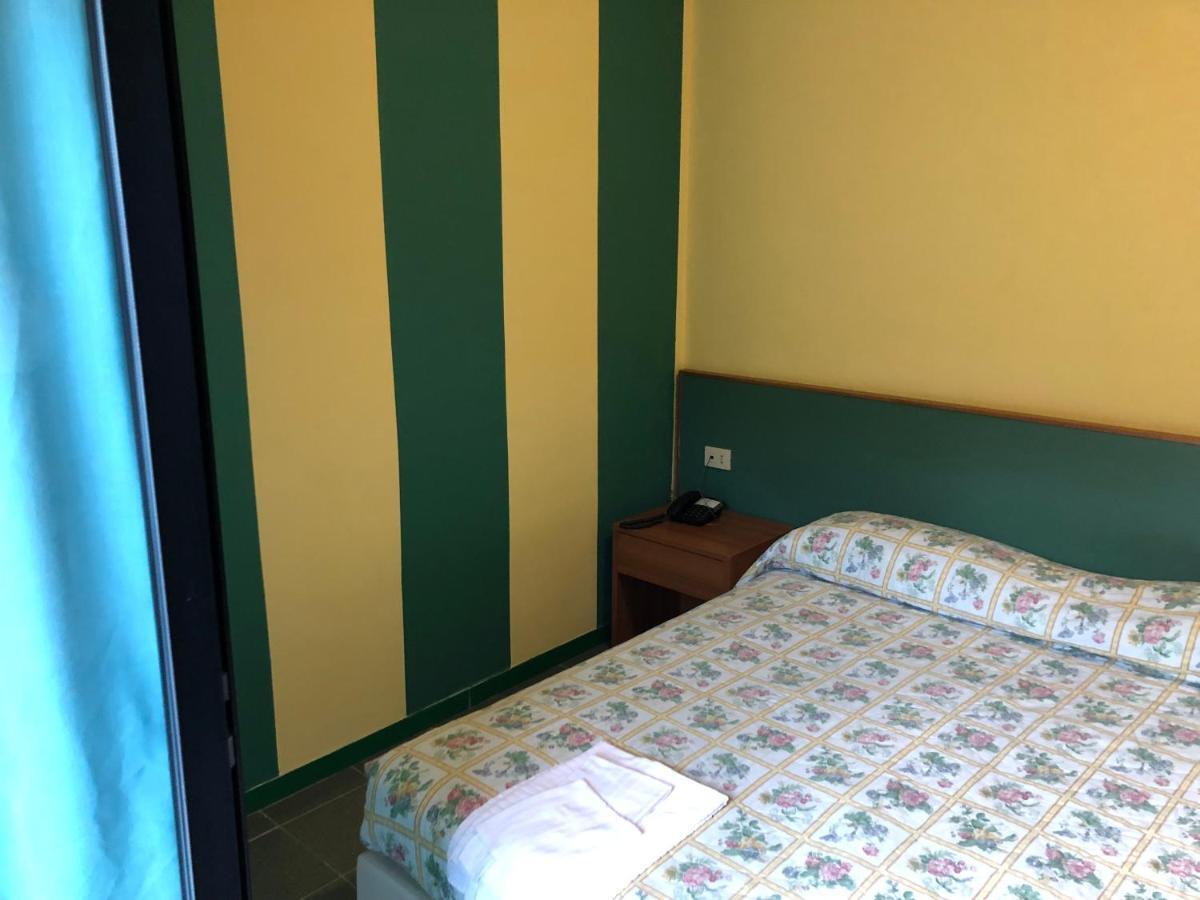 Hotel River Civitella Roveto Екстер'єр фото
