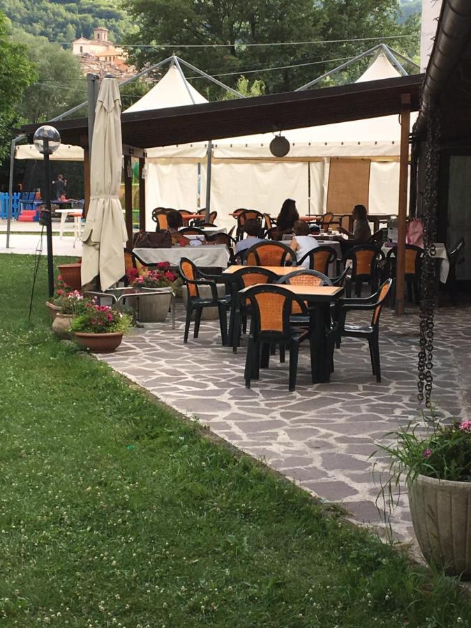 Hotel River Civitella Roveto Екстер'єр фото